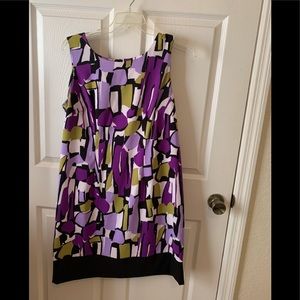 Very cute geometric design dress